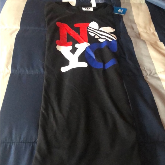 Adidas t shirt - Picture 3 of 6